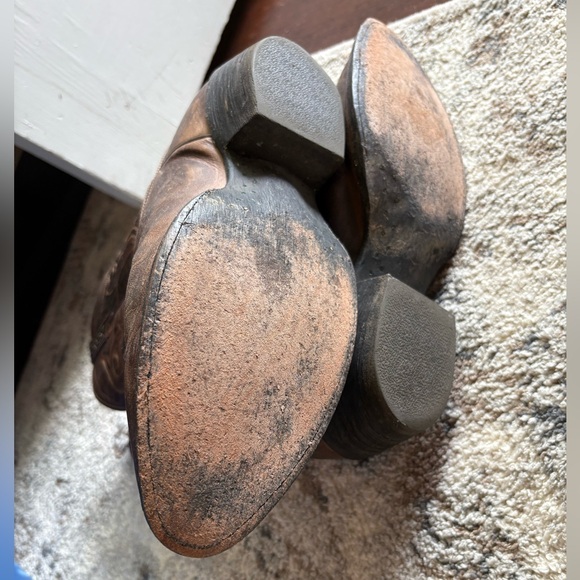 Ariat Brown Leather Cowboy Boots - Picture 9 of 11